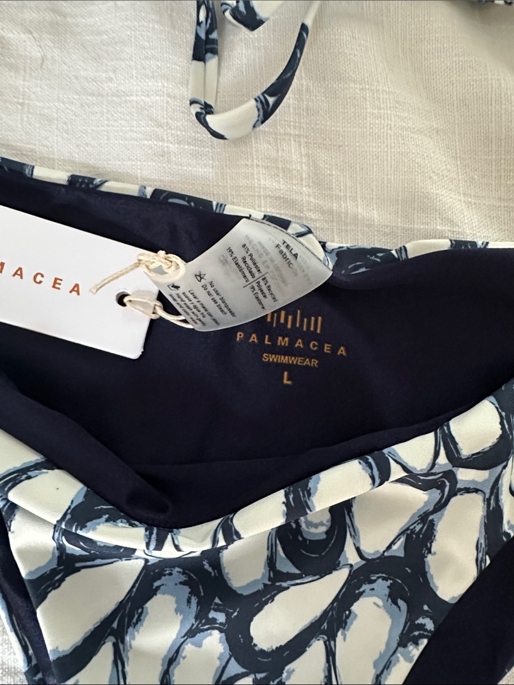 NWT Palmacea Ostra Bikini Top (M) and Bottoms (L) - Picture 4 of 6